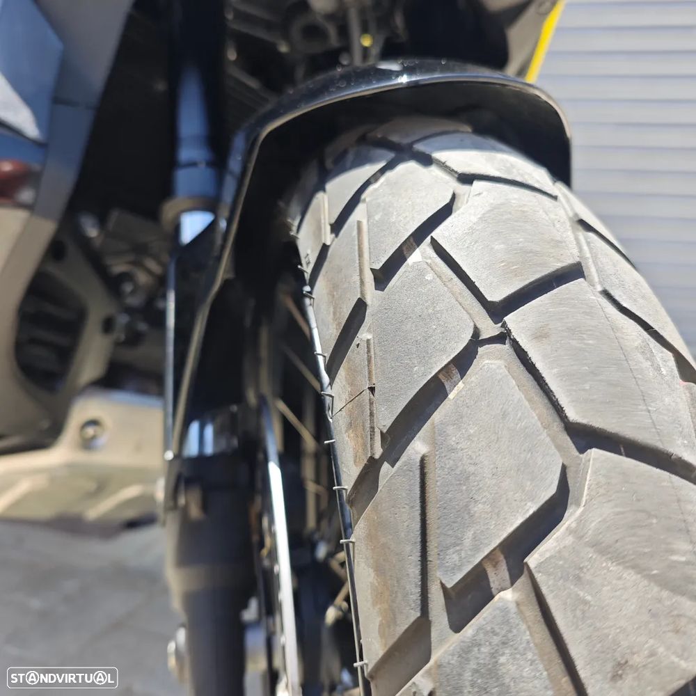 Honda X-ADV 750 SPECIAL EDITION - 4