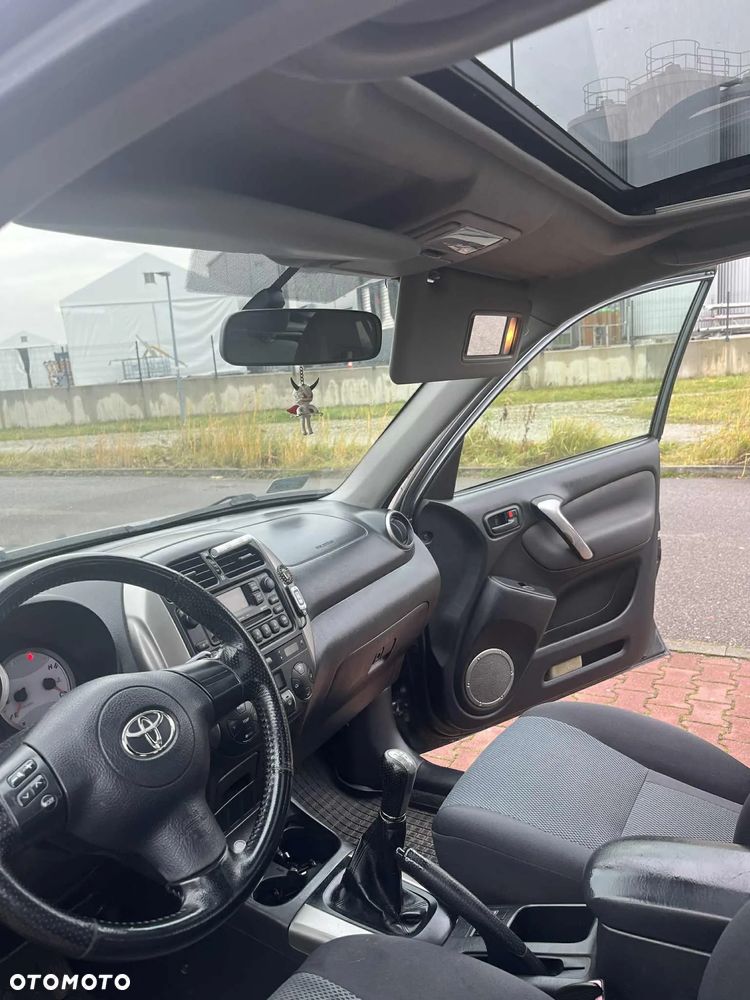 Toyota RAV4 2.0 D-4D 4x4 - 8