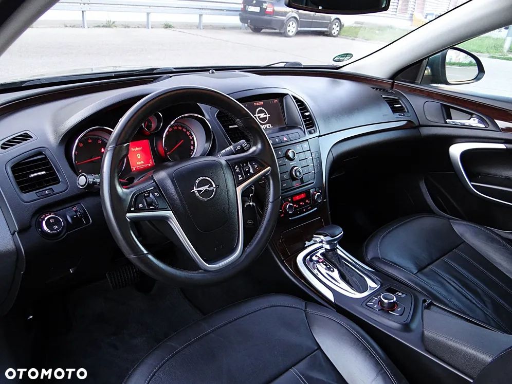 Opel Insignia 2.0 Turbo Automatik Cosmo - 24