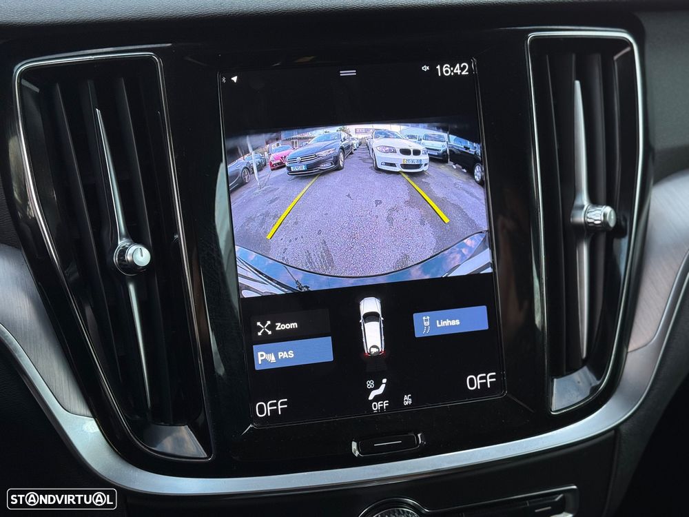 Volvo V60 2.0 B4 Momentum Plus Geartronic - 19