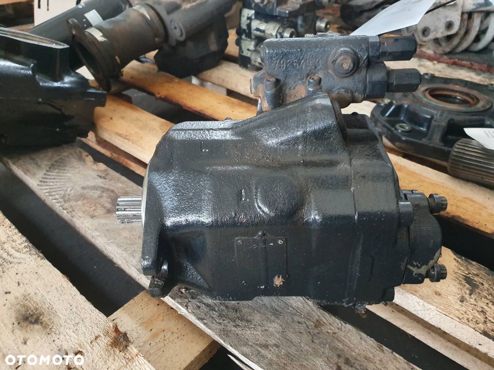 POMPA OLEJOWA CASE MAGNUM 280 - 1