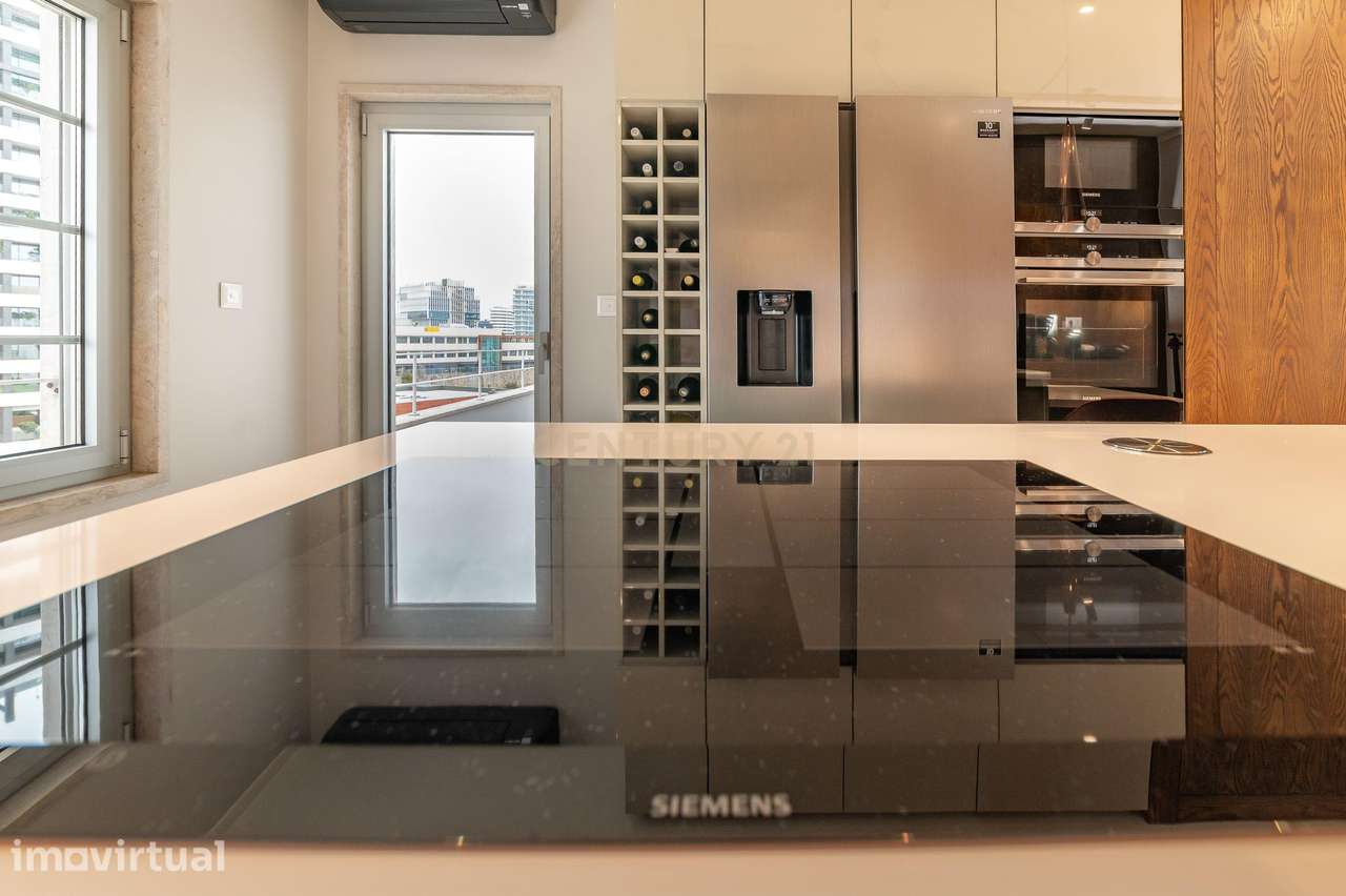 Penthouse T4 Duplex | Edificio Ecrã | Parque das Nações - Grande imagem: 4/42