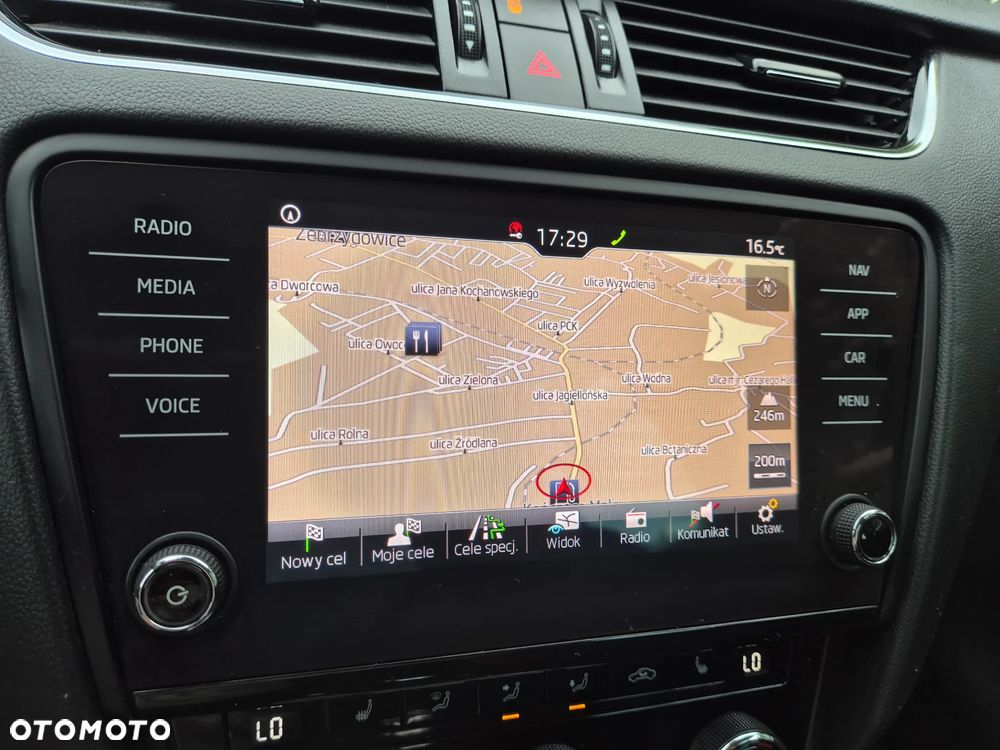 Skoda Octavia 1.6 TDI DSG Ambition - 21