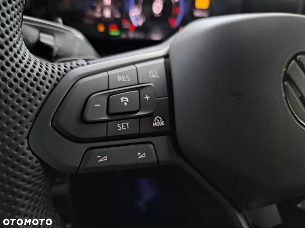 Volkswagen T-Roc 1.5 TSI R-Line DSG - 35