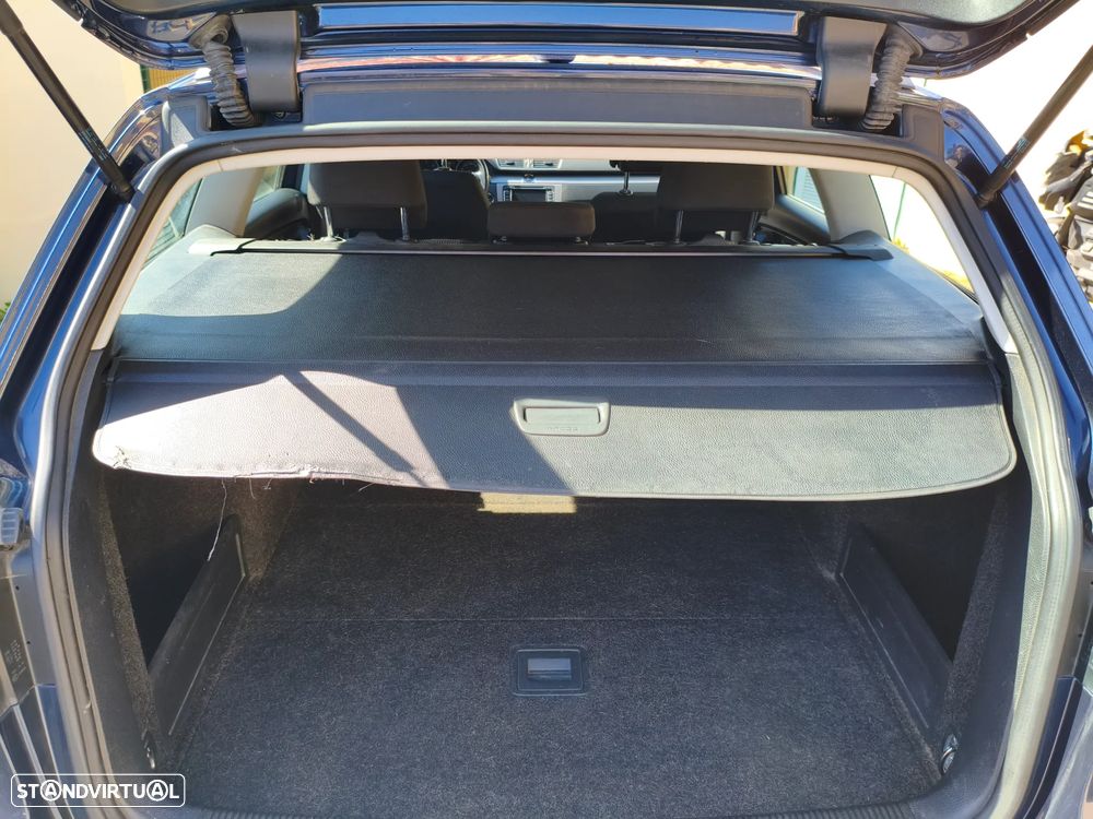 VW Passat Variant 2.0 TDI Con.Navi.DSG - 7