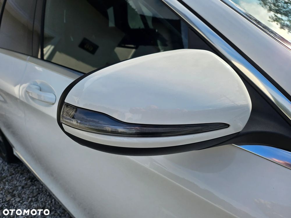 Mercedes-Benz Klasa C 200 d T 9G-TRONIC AMG Line - 15
