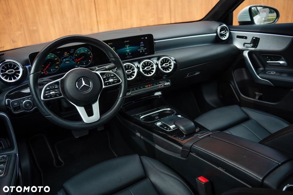 Mercedes-Benz Klasa A 220 7G-DCT Style - 7