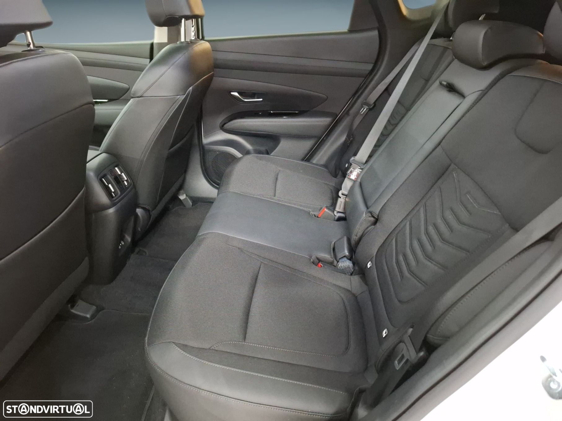 Hyundai Tucson 1.6 T-GDI PHEV e-Vanguard + TT - 14