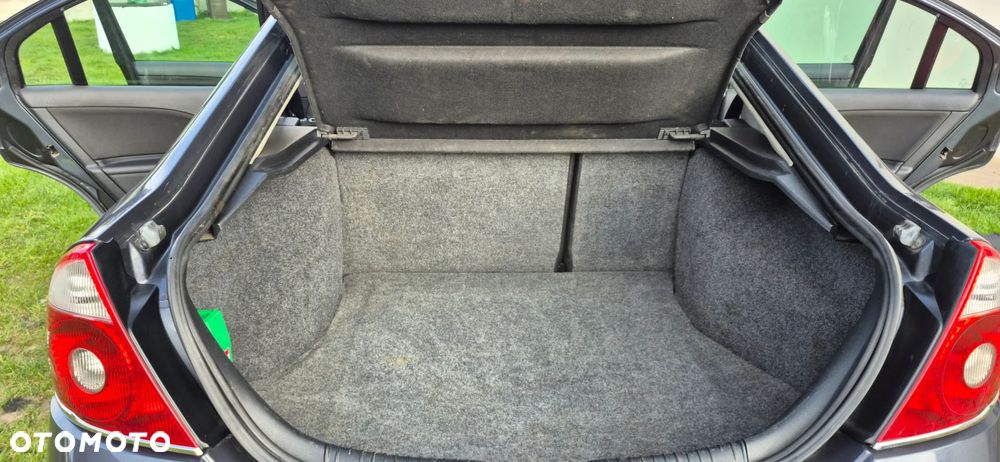 Ford Mondeo 2.0 TDCI Ambiente - 17