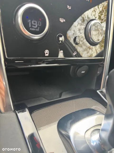 Land Rover Discovery Sport 2.0 D180 R-Dynamic SE - 9