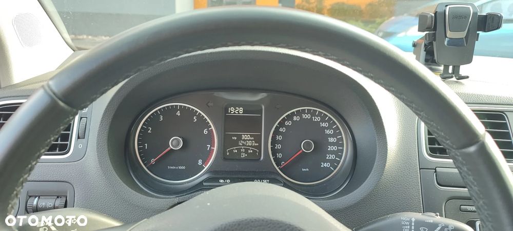 Volkswagen Polo 1.4 16V Comfortline - 9