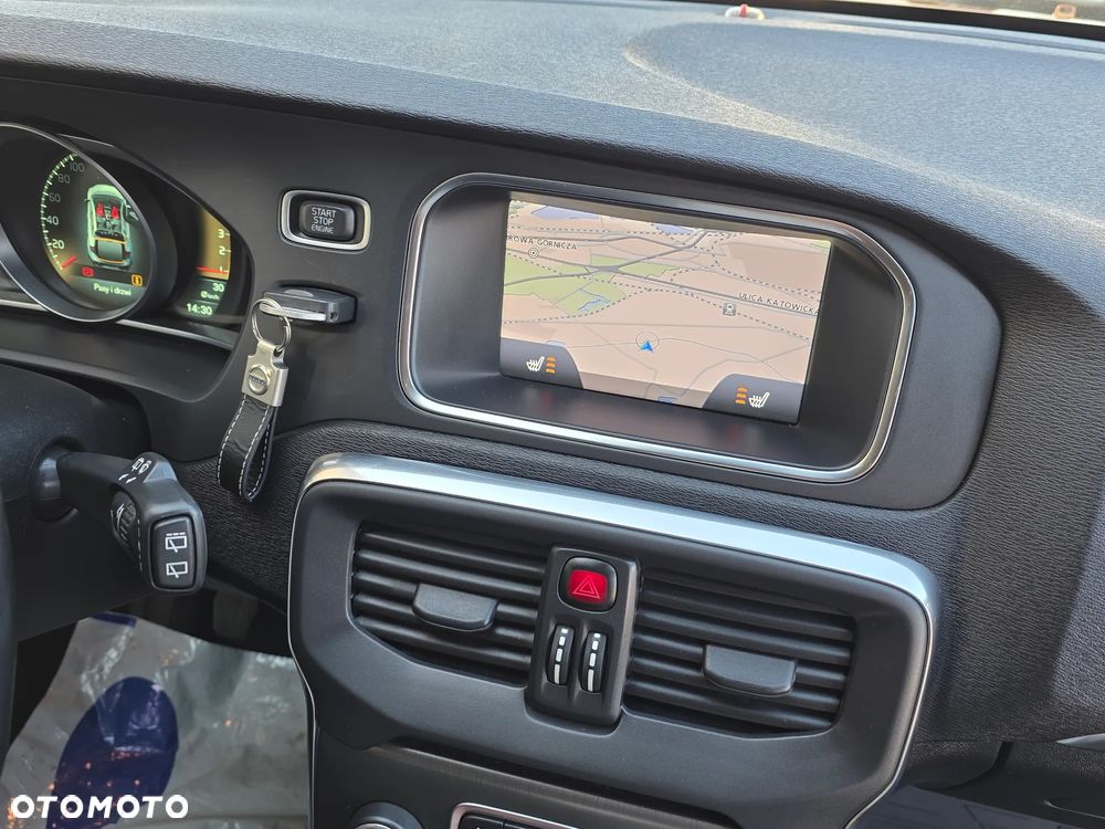 Volvo V40 Cross Country D3 Momentum - 33