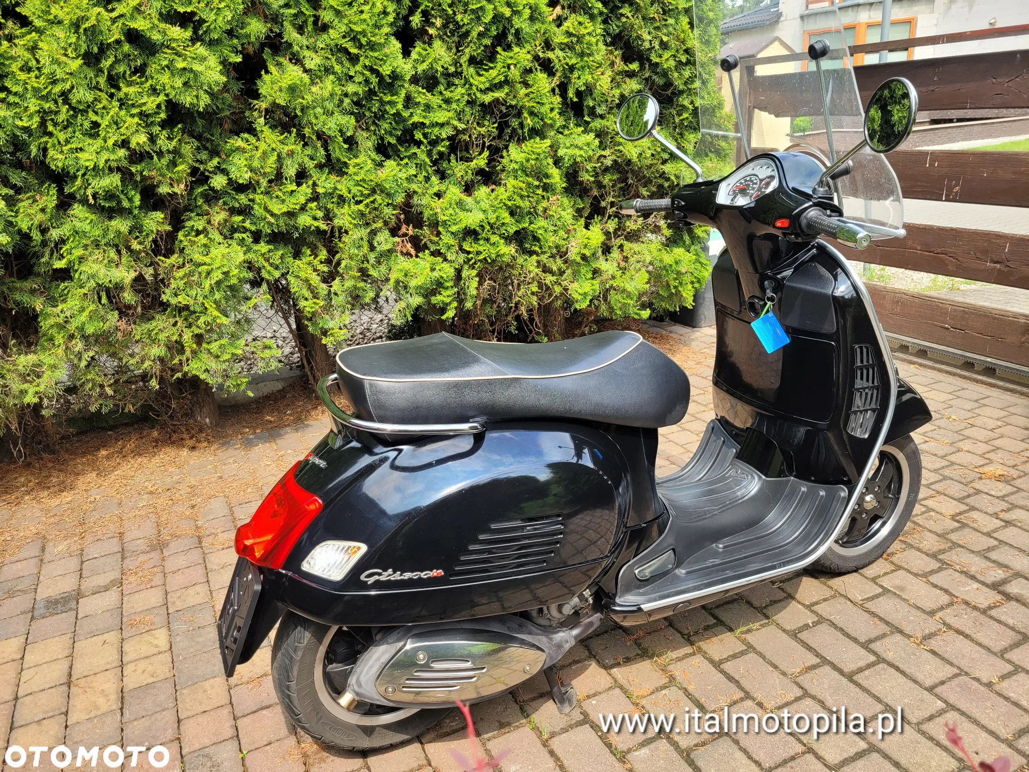 Piaggio Vespa - 24