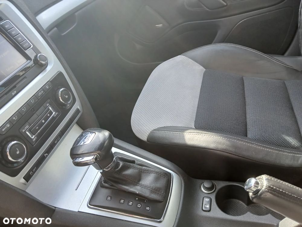 Skoda Octavia 2.0 TDI DPF RS DSG - 27