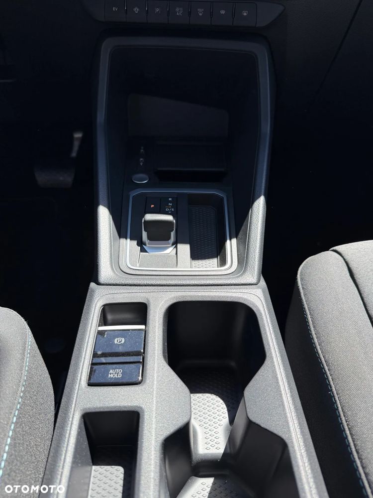 Ford Tourneo Connect Grand - 23