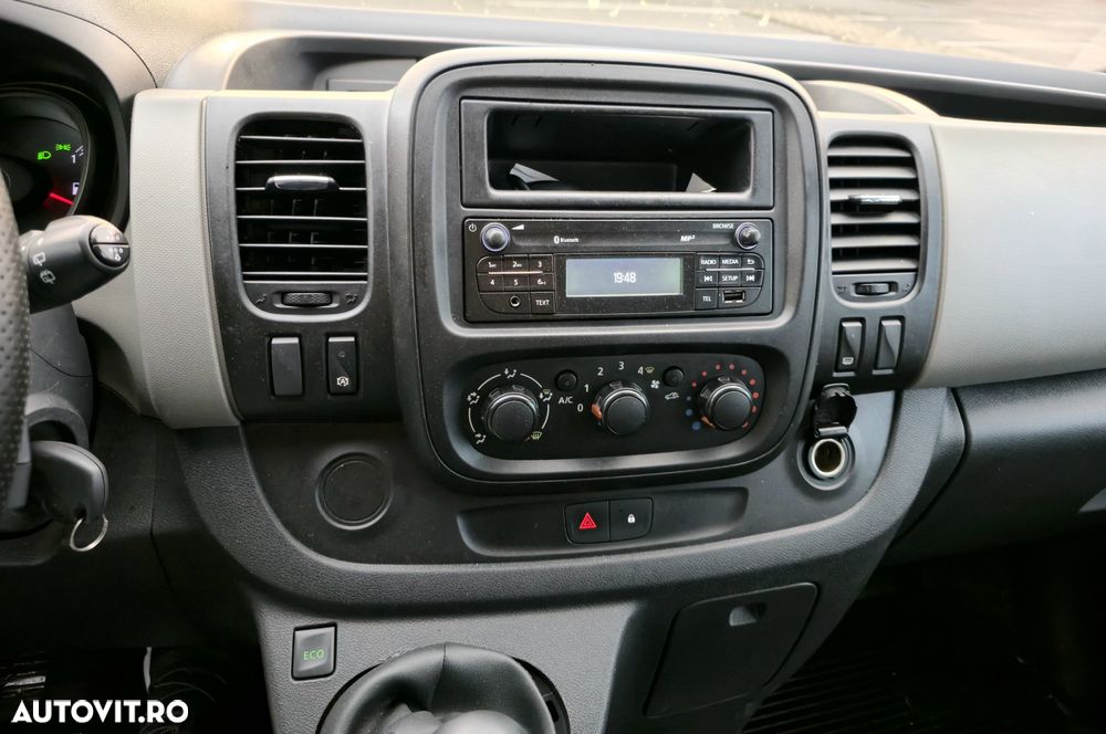 Renault Trafic Grand Passenger Expression - 7