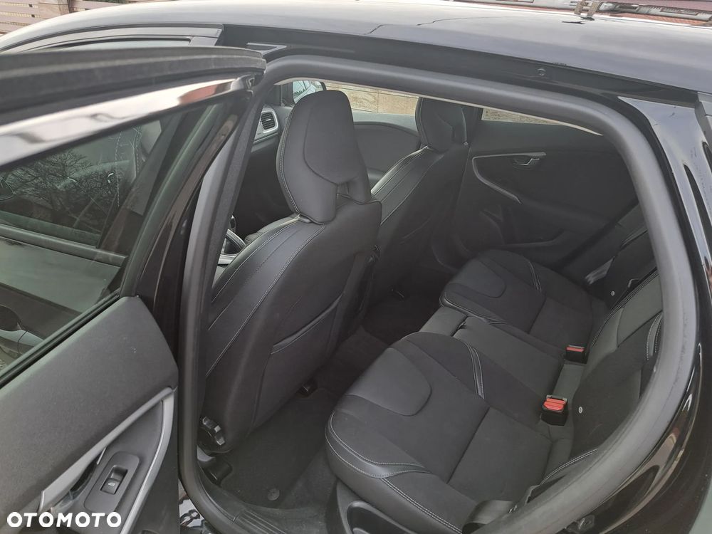 Volvo V40 D2 Momentum - 7