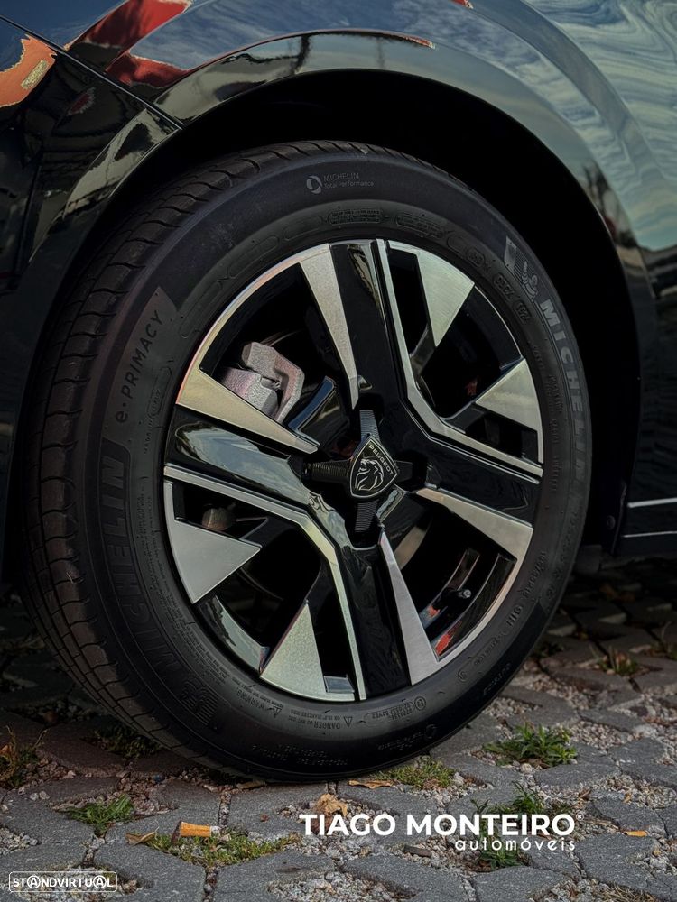Peugeot 208 1.2 PureTech Allure - 31