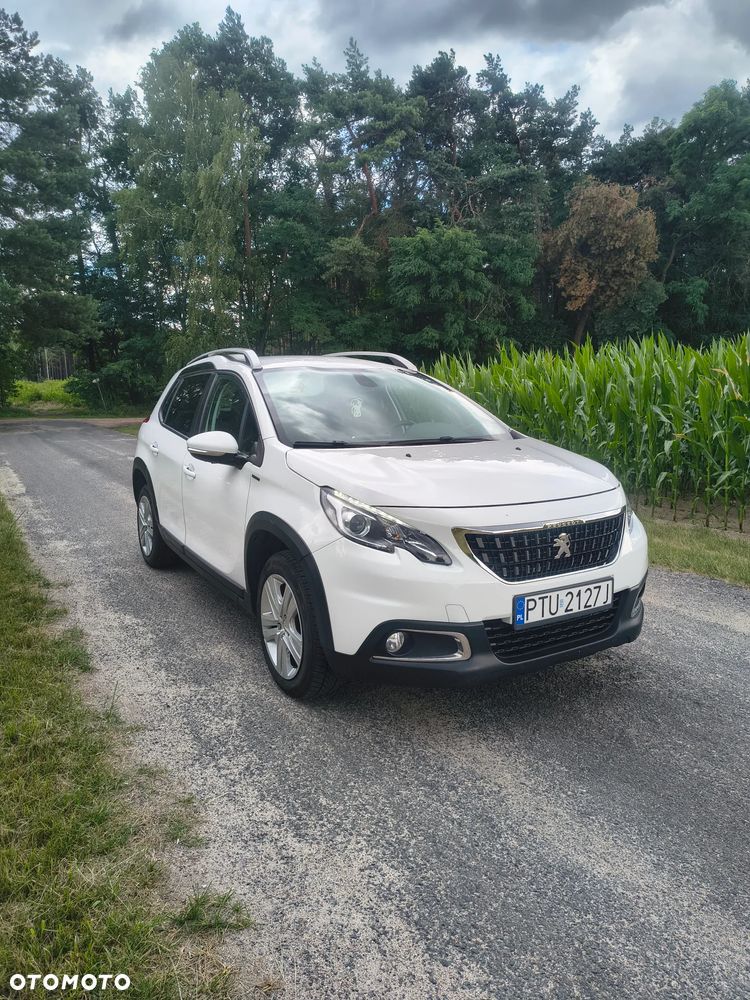 Peugeot 2008 1.2 Pure Tech GPF Signature S&S - 2