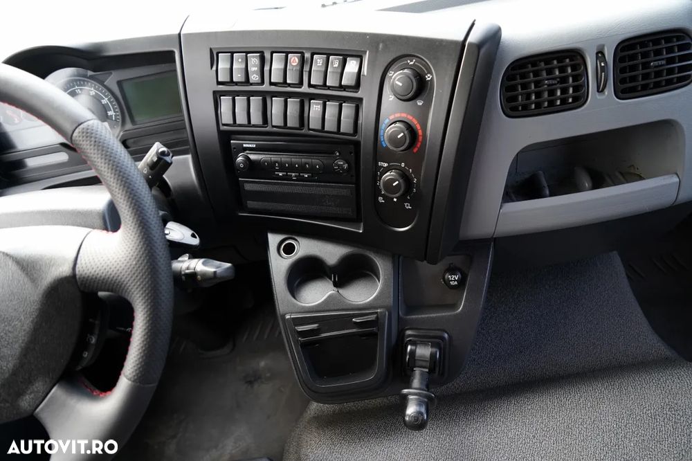 Renault D 210 / 4x2 / CONTAINER / 8,6 M / PODEA RESISTENTĂ / ELEVATOR DHOLLANDIA - 29