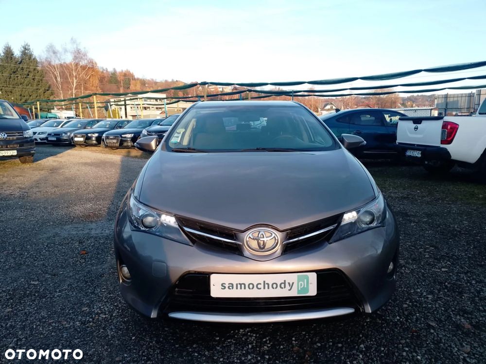 Toyota Auris 1.4 D-4D Premium - 11