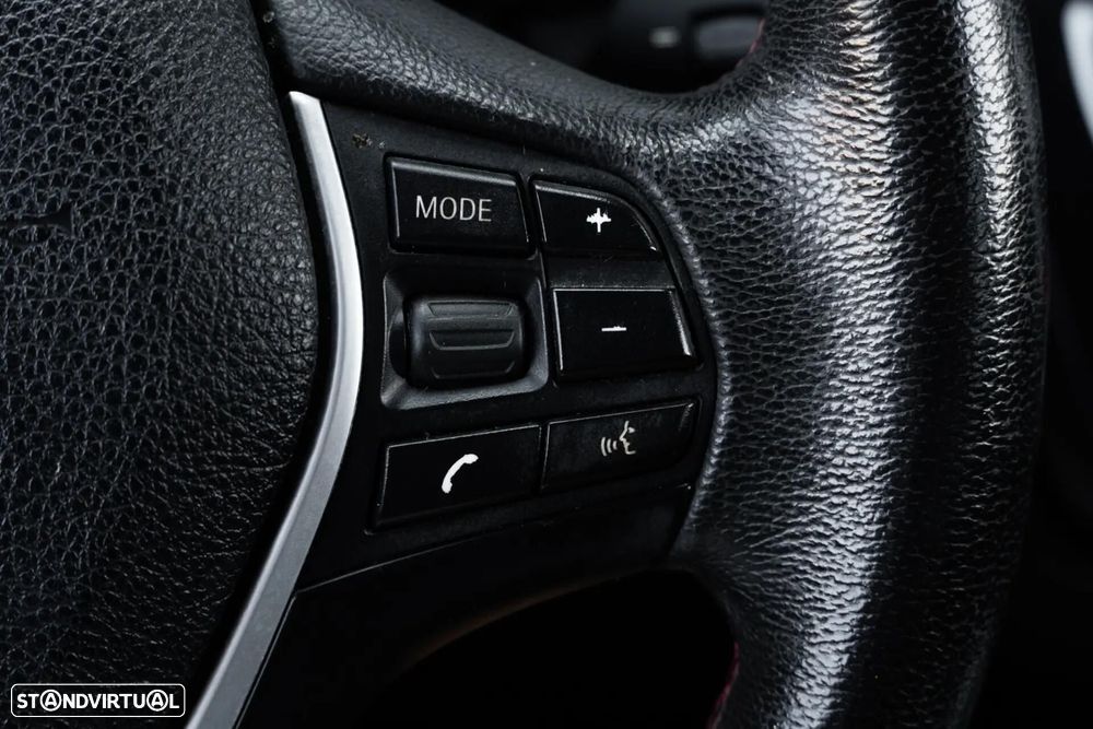 BMW 318 d Auto Line Sport - 40