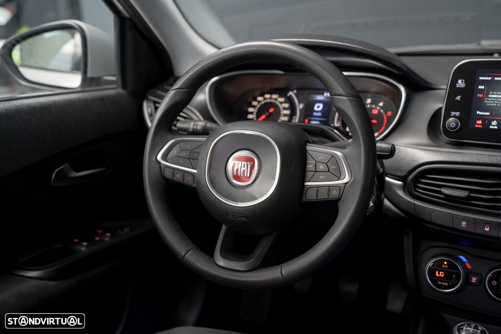 Fiat Tipo 1.3 M-Jet Lounge Tech J17 - 14