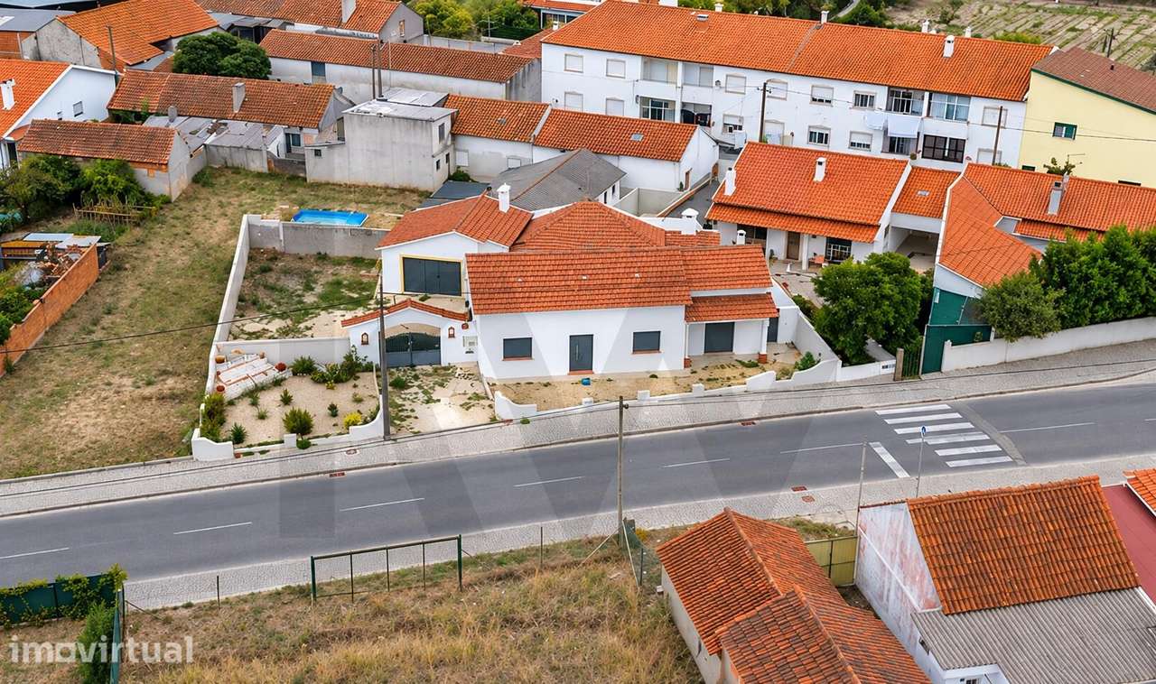 Venda Moradia Térrea T1 + T0 - Grande imagem: 2/19