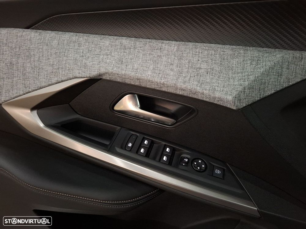 Peugeot E-5008 73 kWh Allure - 26