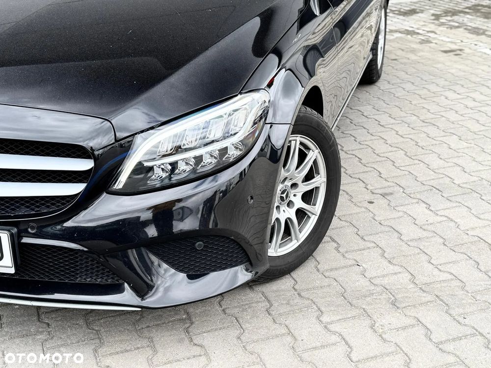 Mercedes-Benz Klasa C 200 d T 9G-TRONIC Avantgarde - 16
