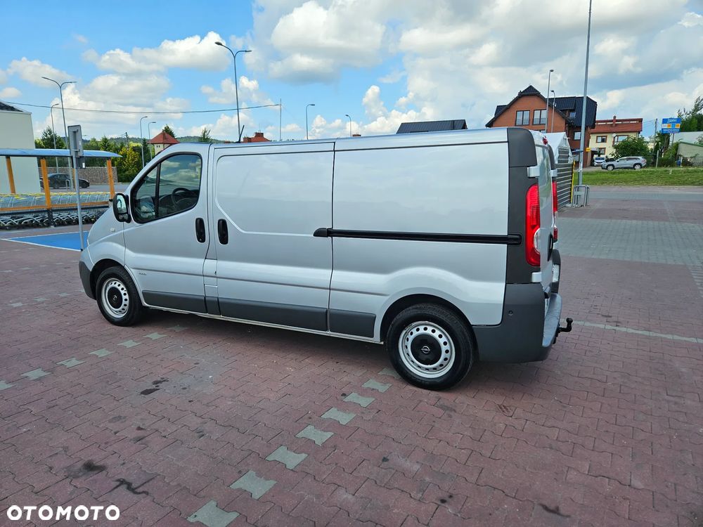 Opel Vivaro - 5