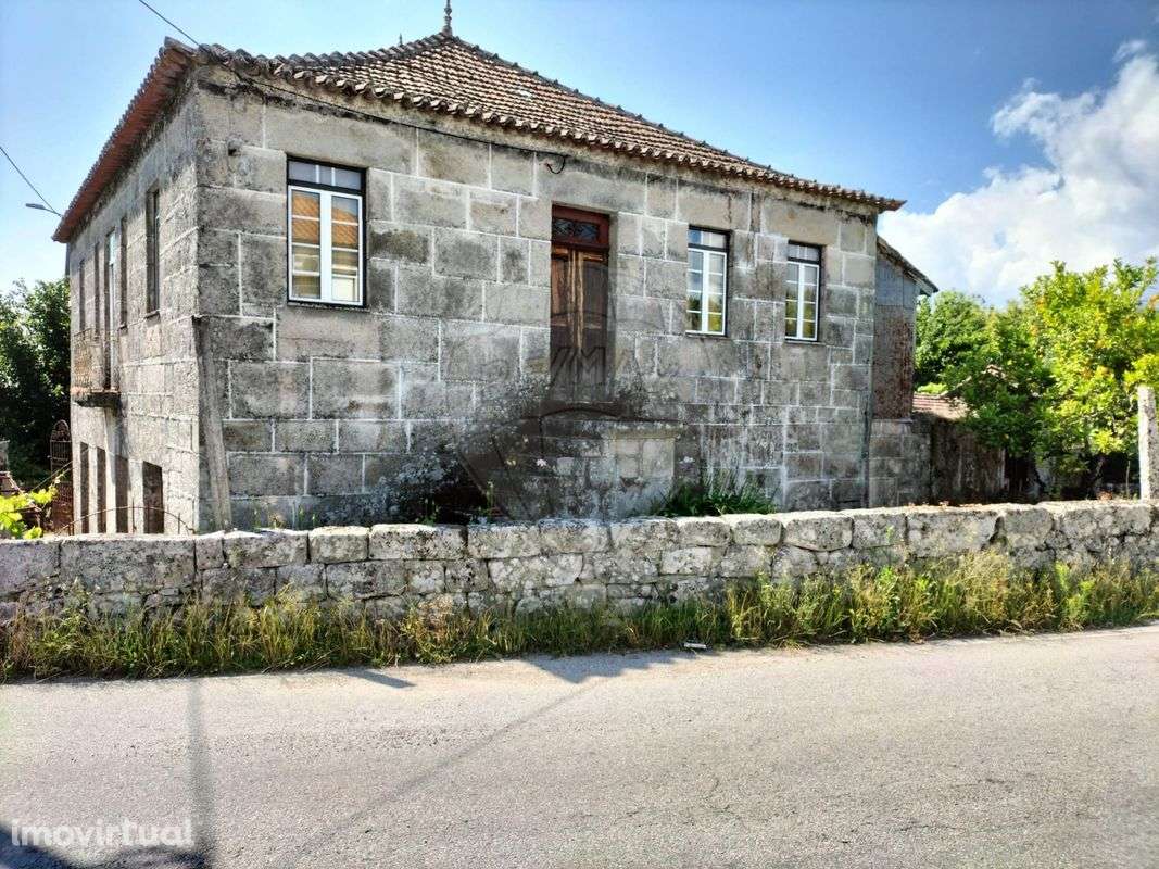 Moradia T5 para venda - Grande imagem: 2/16