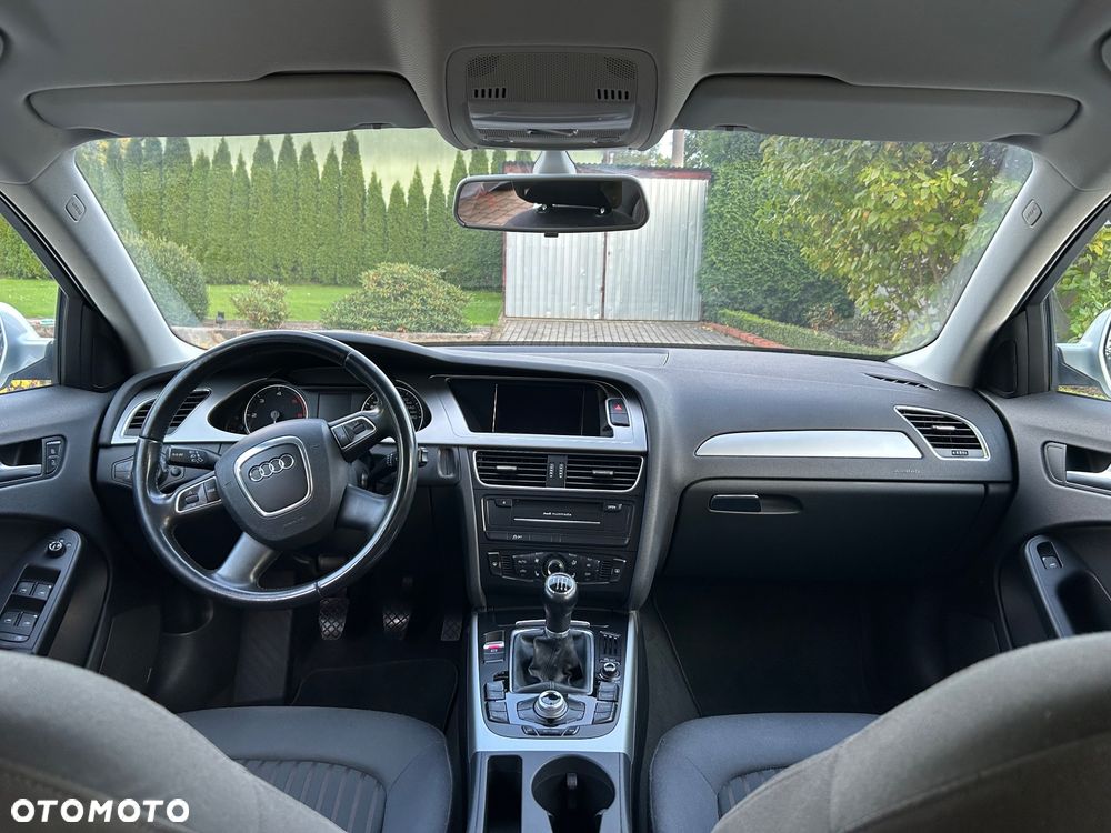 Audi A4 Avant - 13
