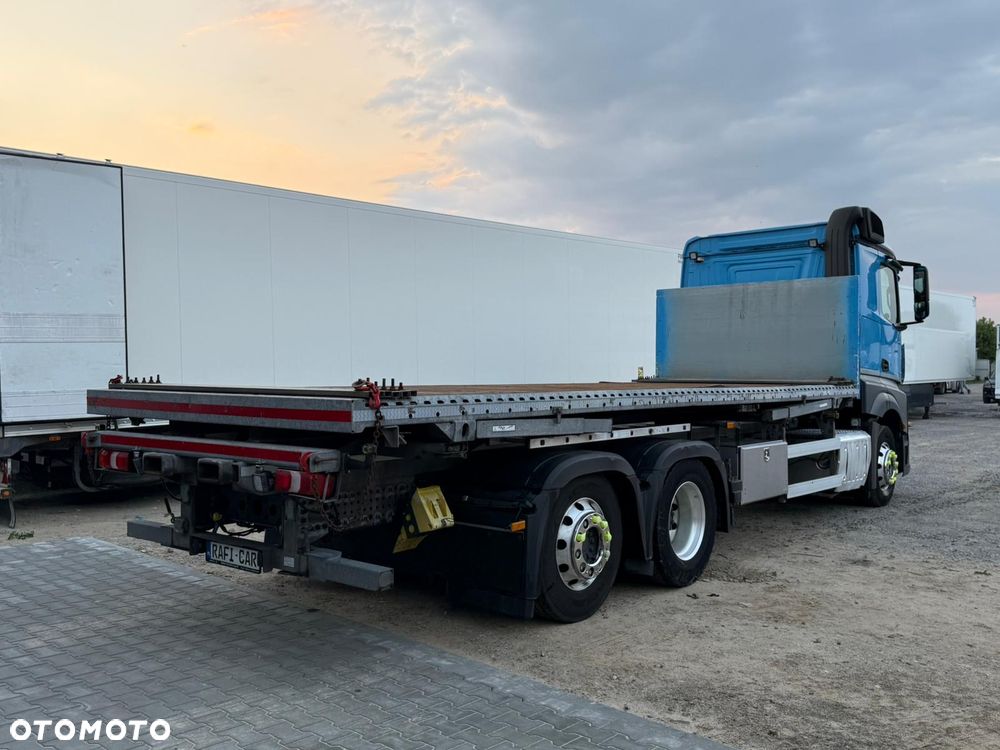 Mercedes-Benz Actros - 6