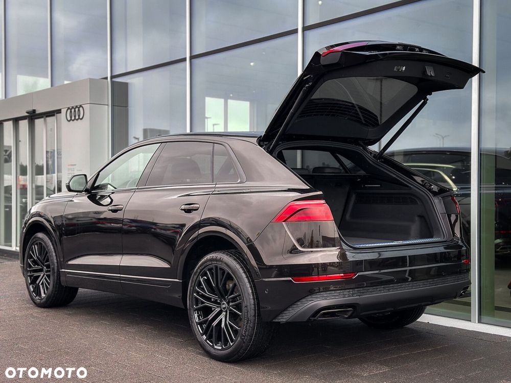 Audi Q8 - 6