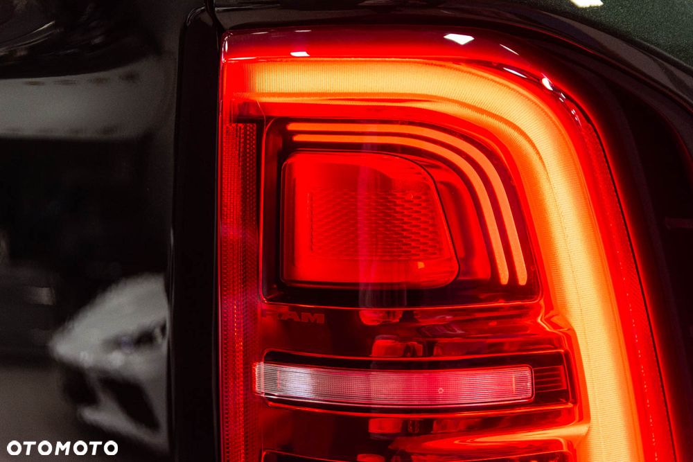 RAM 1500 - 14