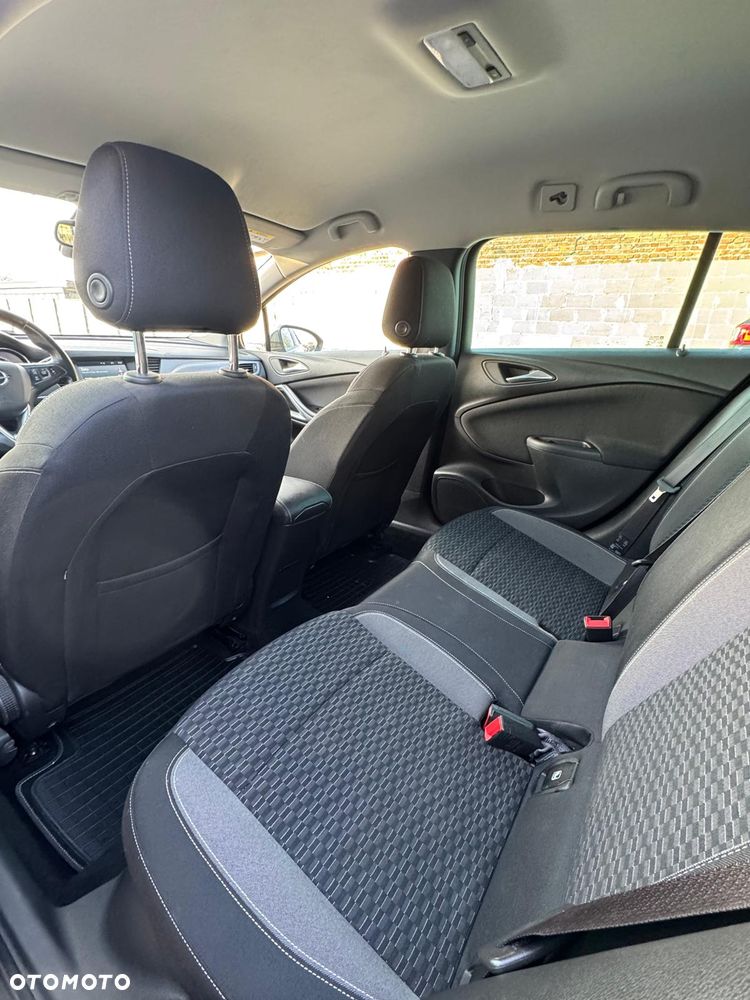 Opel Astra 1.5 D Start/Stop Business Elegance - 6