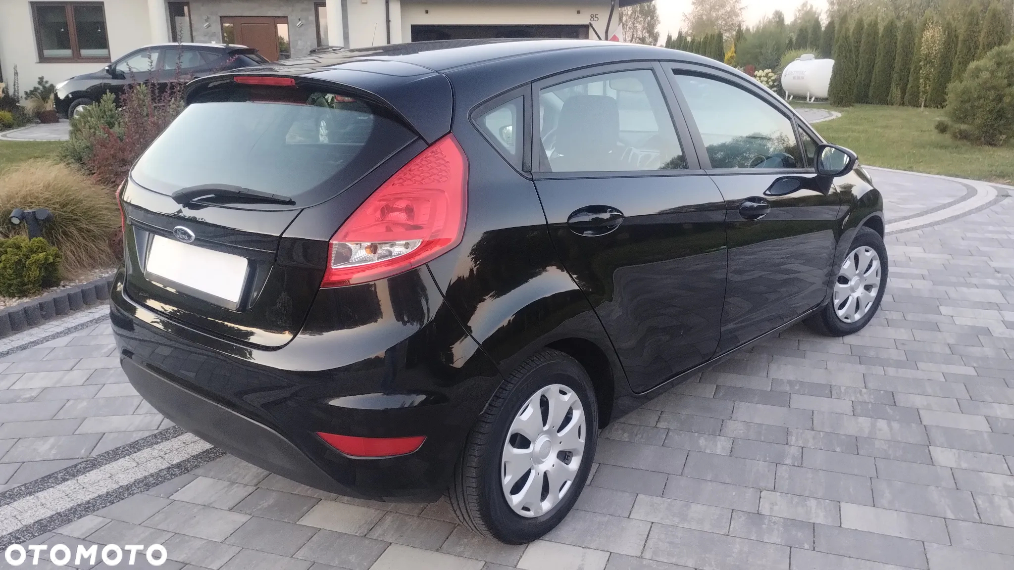Ford Fiesta 1.25 Celebration - 9