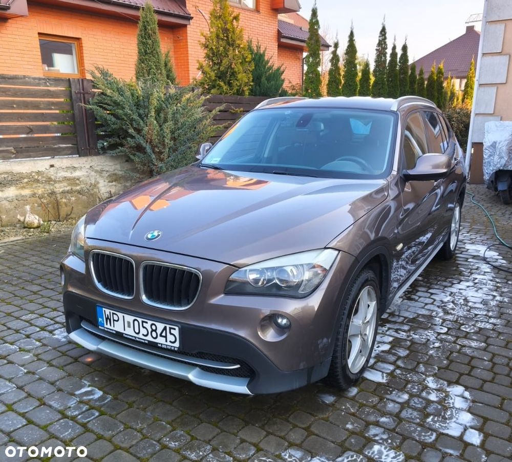 BMW X1 xDrive18d xLine - 1