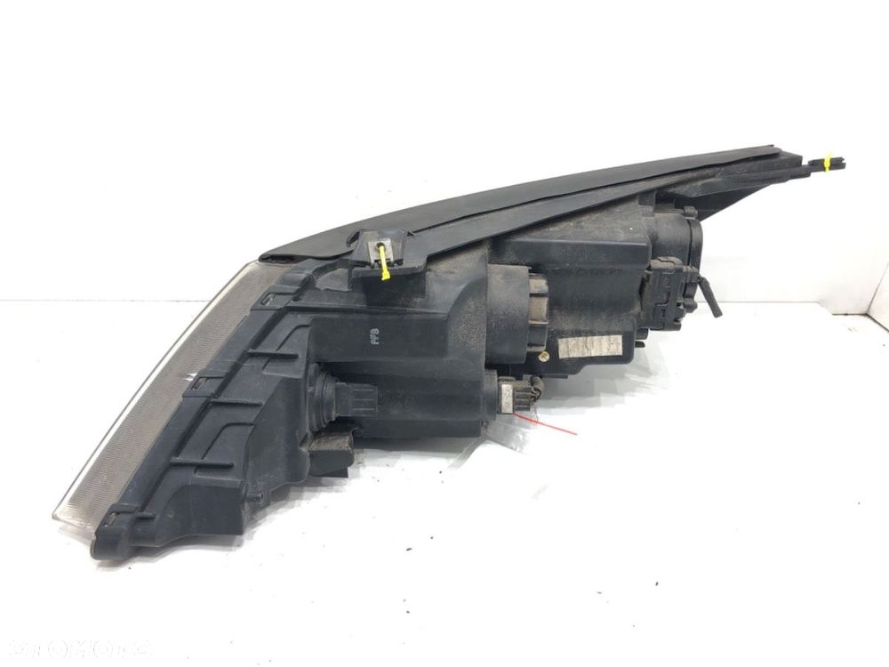 REFLEKTOR PRAWY PRZÓD XENON  KIA SPORTAGE III (SL) 2009 - 2022 2.0 CVVT 120 kW [163 KM] benzyna - 2