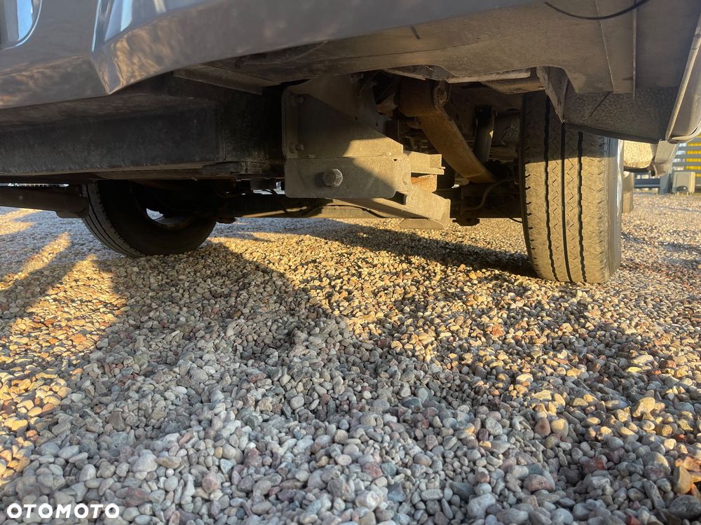 Ford Transit Challenger - 32