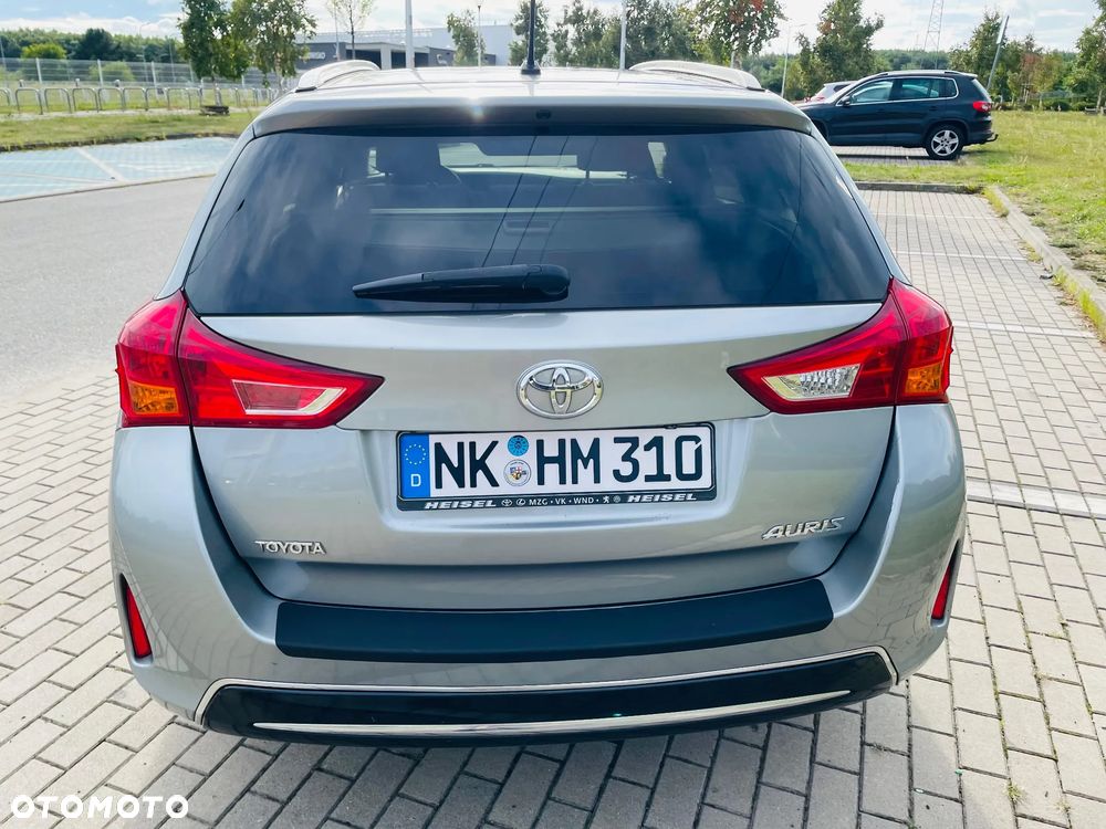 Toyota Auris 1.6 Valvematic Life - 4