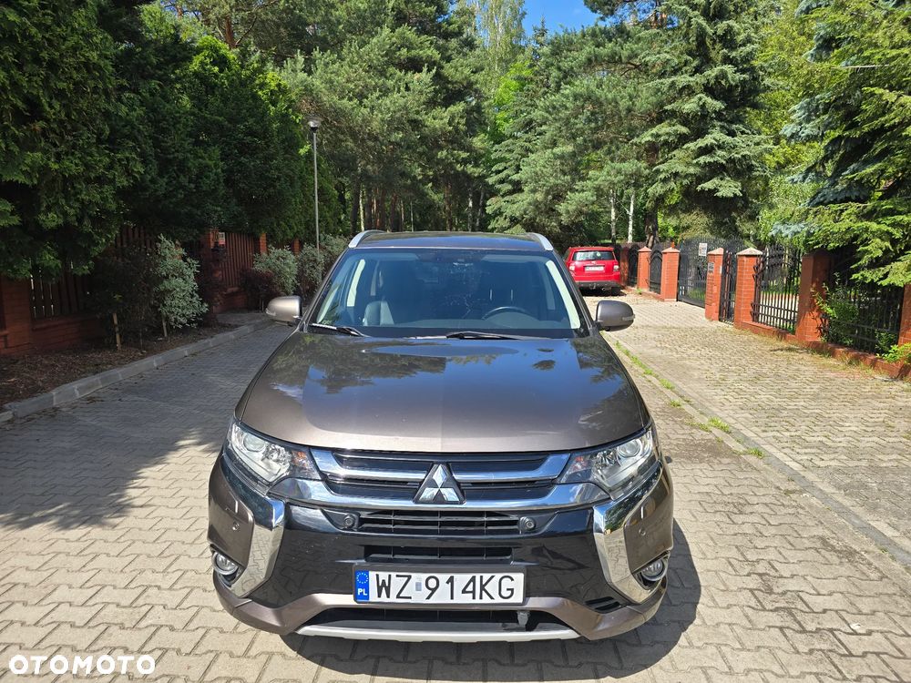 Mitsubishi Outlander - 8