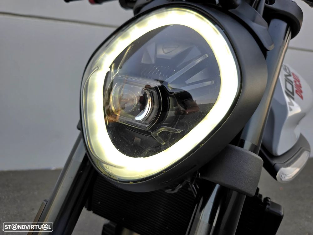 Ducati Monster 937 - 22
