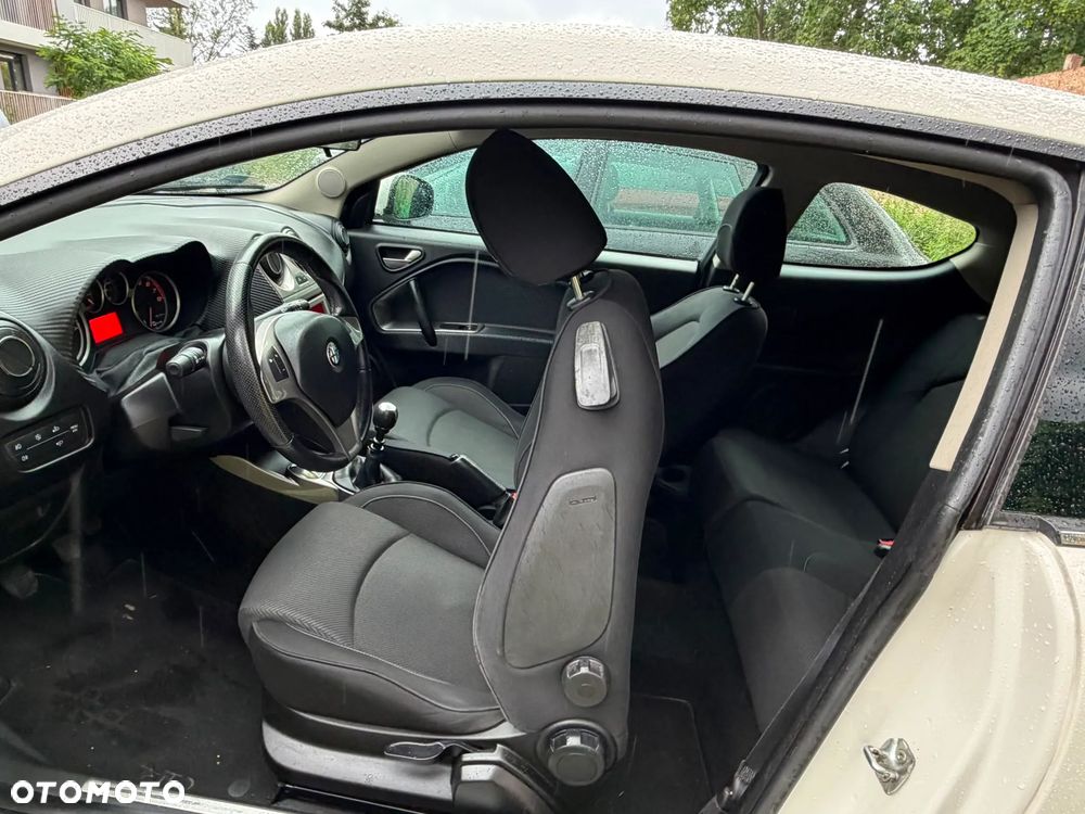 Alfa Romeo Mito 1.4 MultiAir Distinctive - 33