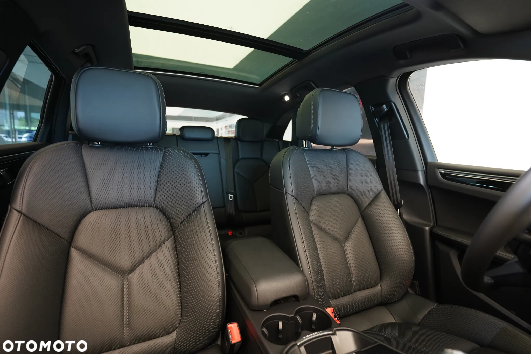 Porsche Macan Standard - 14