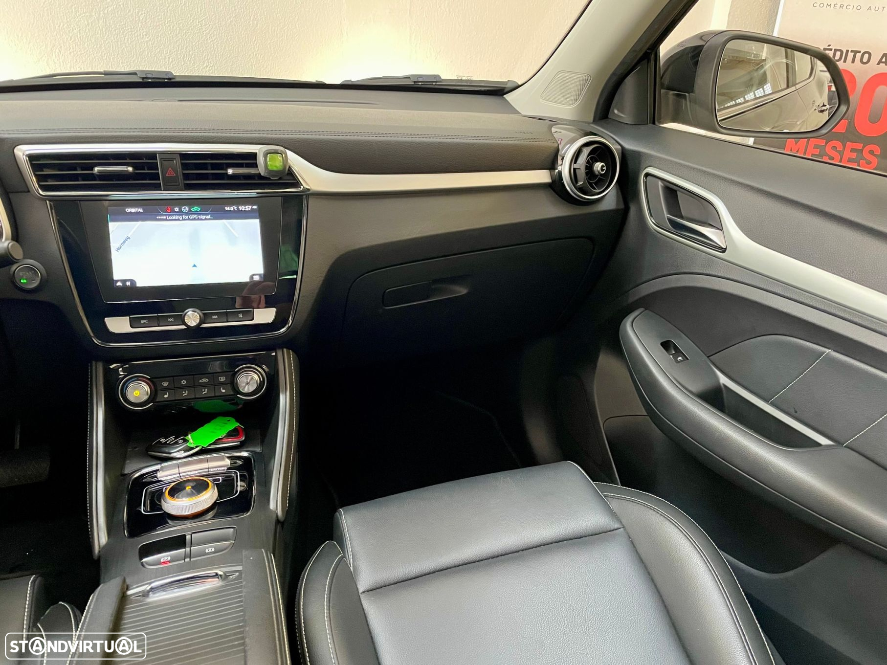 MG ZS EV 44.5 kWh Luxury - 19