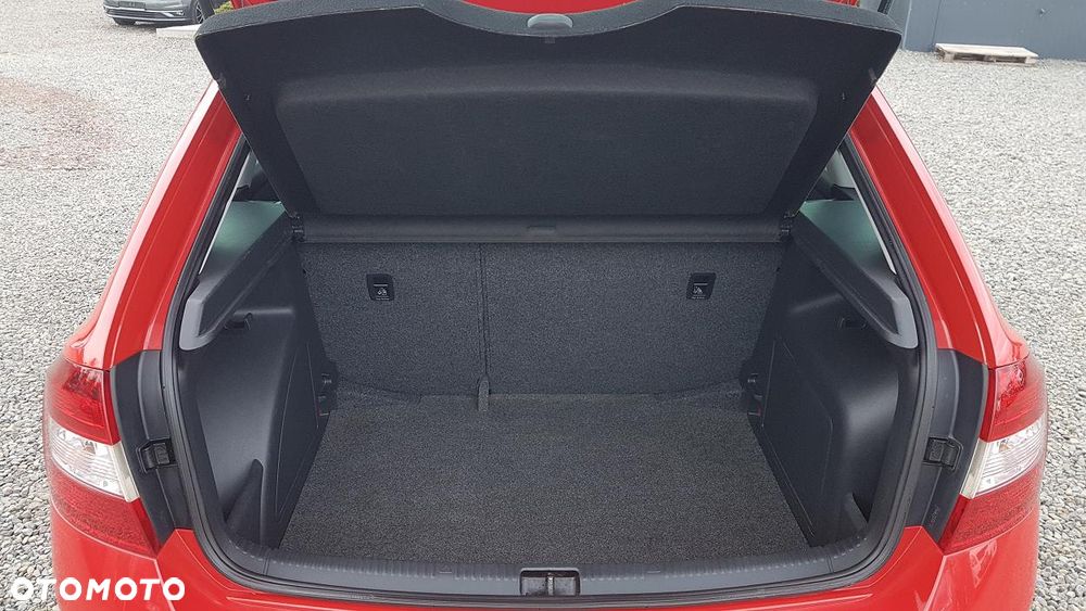 Skoda RAPID 1.4 TSI DSG Ambition - 12