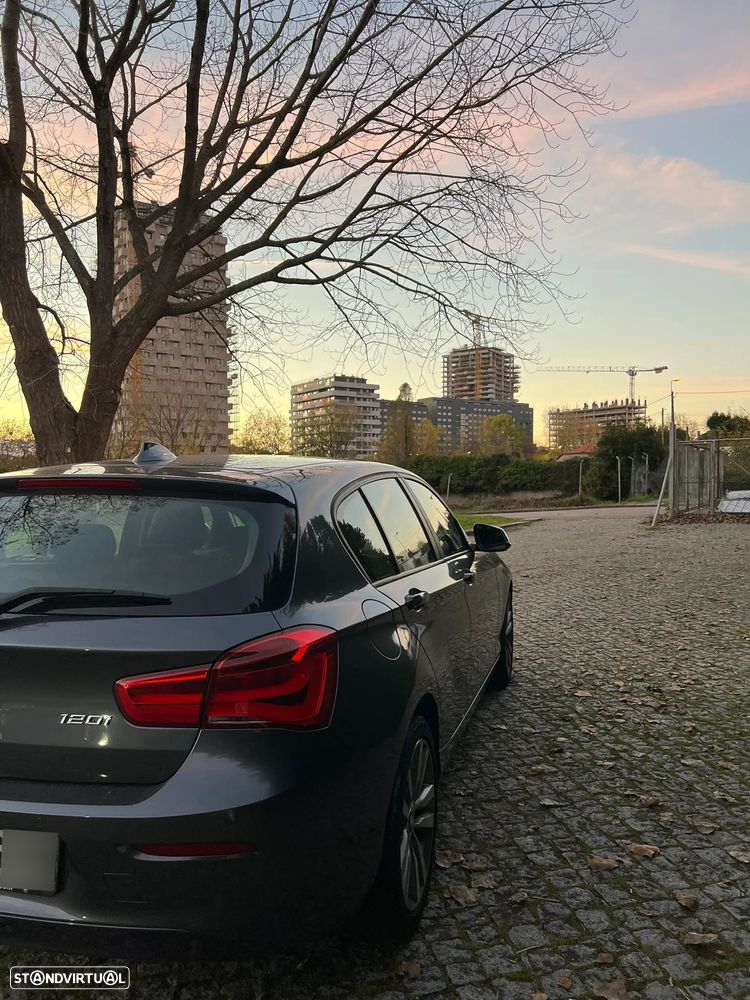 BMW 120 i Aut. Advantage - 8