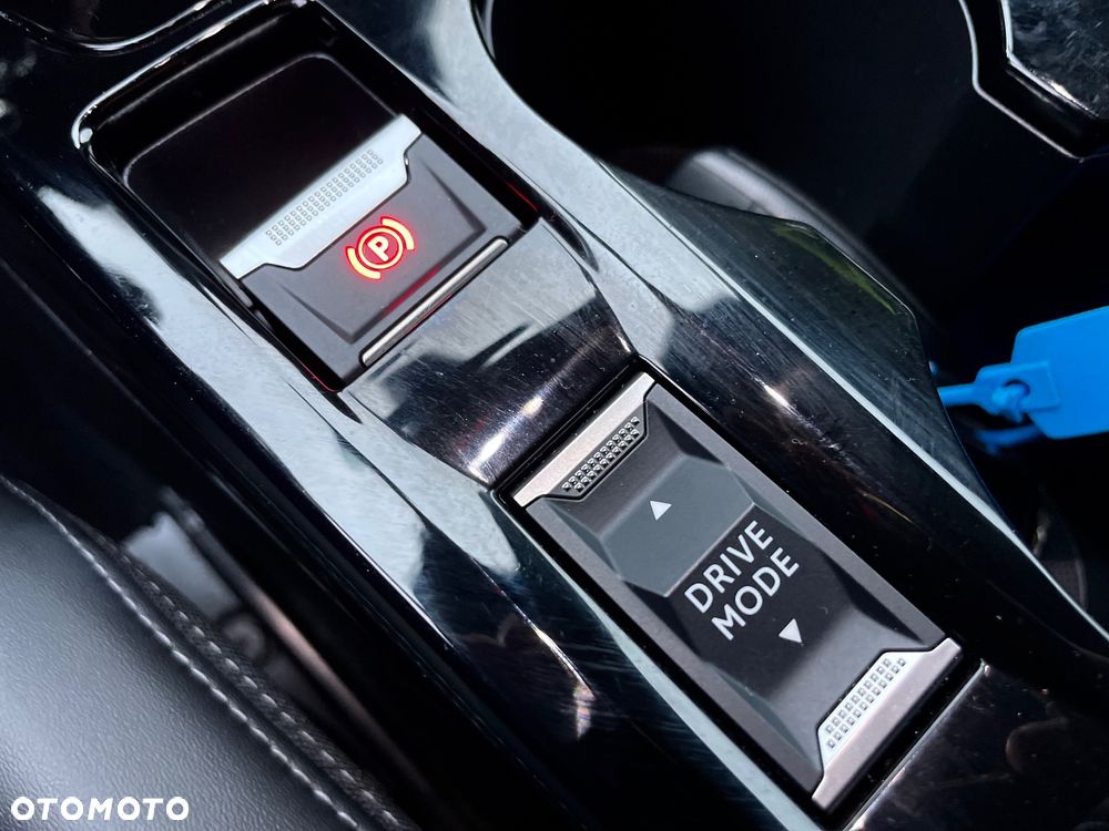 Peugeot 2008 1.5 BlueHDi GT Pack S&S EAT8 - 32